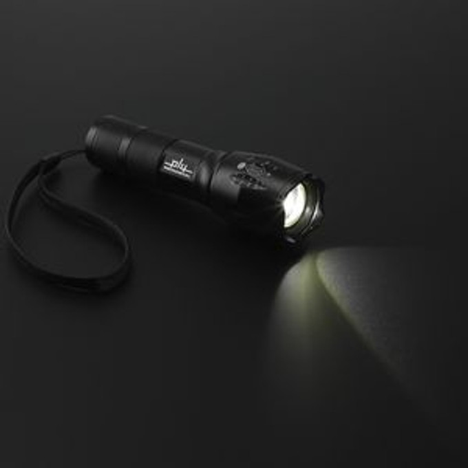 Custom High Performance 500 Lumen Flashlight - 1431-62 Custom High Performance 500 Lumen Flashlight - 1431-62