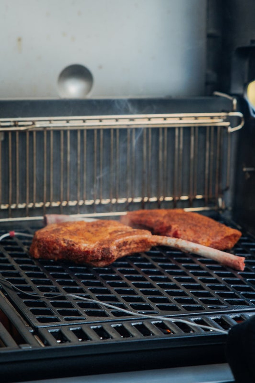 Weber® Crafted Dual-Sided Sear Grate​