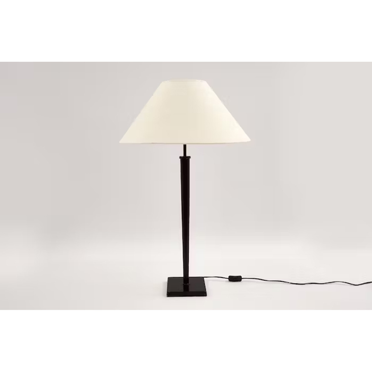 Selly Table Lamp *in-store