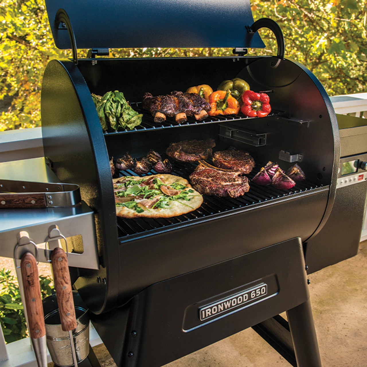 Traeger® Ironwood D2® 650 Pellet Grill - WiFi Enabled