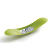 Rocker Garlic Crusher *in-store