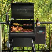 Traeger Pro D2 575 lifestyle