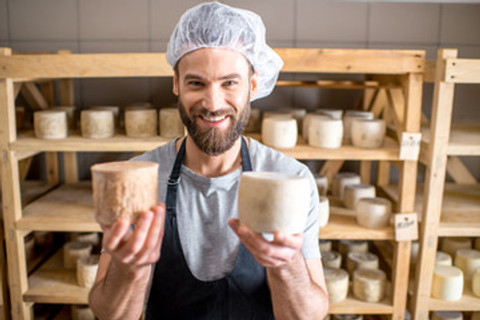 https://cdn11.bigcommerce.com/s-ohhf8/images/stencil/500x320/uploaded_images/the-best-cheese-making-kits-for-beginners.jpg?t=1604969508