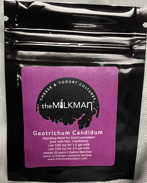theMilkman™ Geotrichum Candidum  2D Packet works with Penicillium Candidum to form a beautiful white rind on cheeses such as Brie and Camembert
use with approx 32 batches using 2 gallons of milk per batch