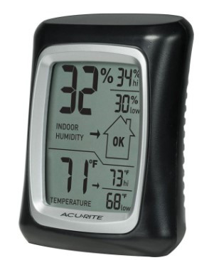 Simple Deluxe Digital Thermometer and Humidity Gauge with Remote