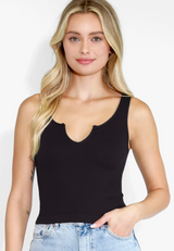 BLACK NOTCH NECK TANK