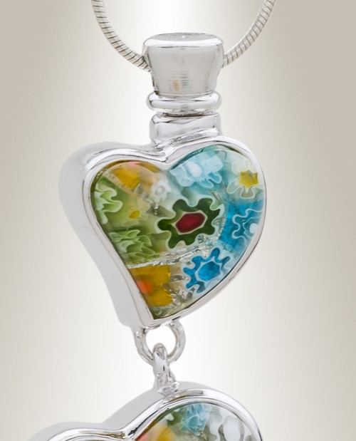 statuesque hearts cremains pendant to safely store ashes