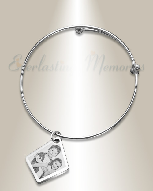 M MOOHAM Charm Bracelets for Women Girls, Engraved Initial