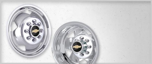 Wheel simulators and wheel liners