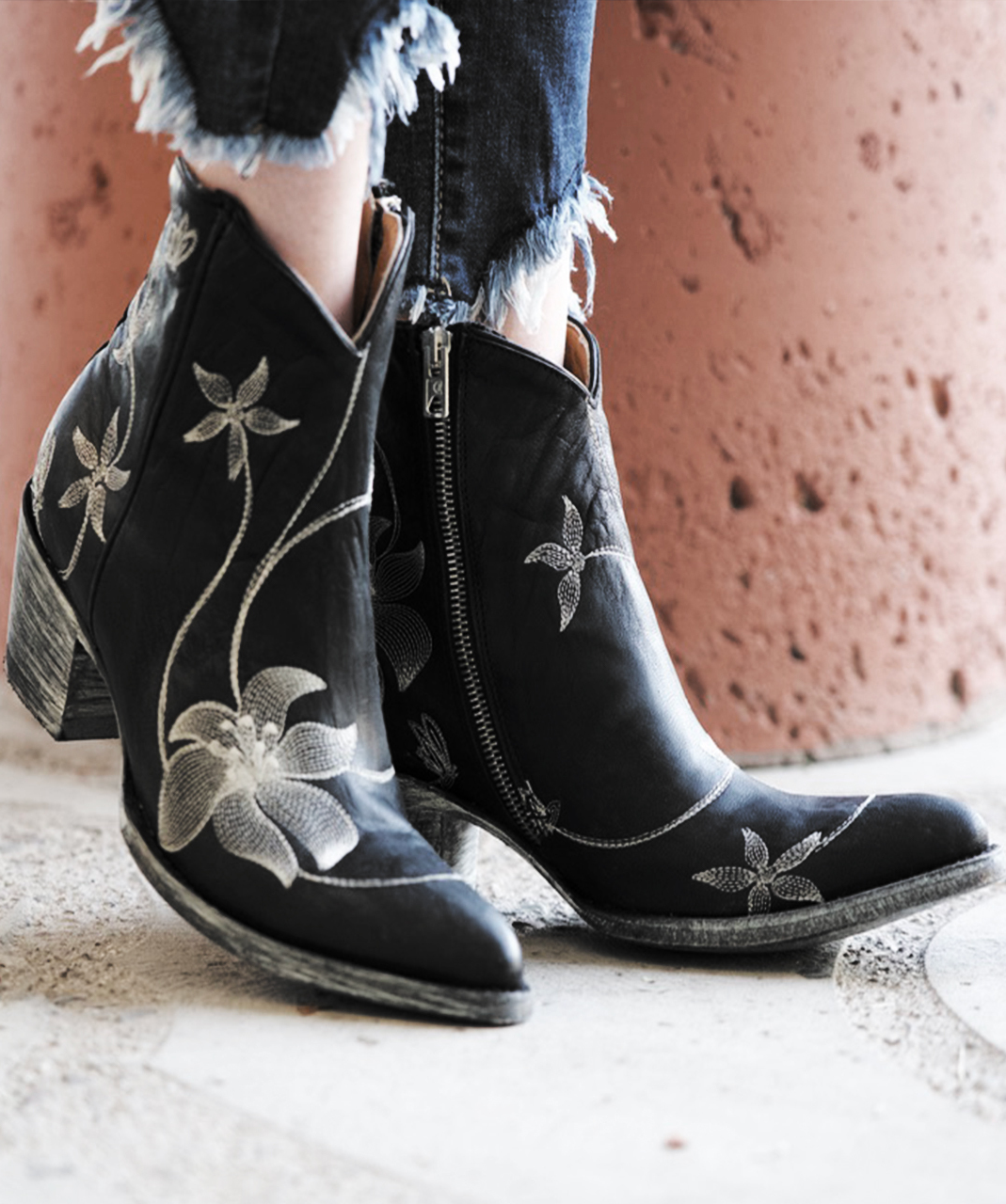 BL1136-7 OLD GRINGO BLACK FLORA LOCA EMBROIDERED ANKLE BOOTS