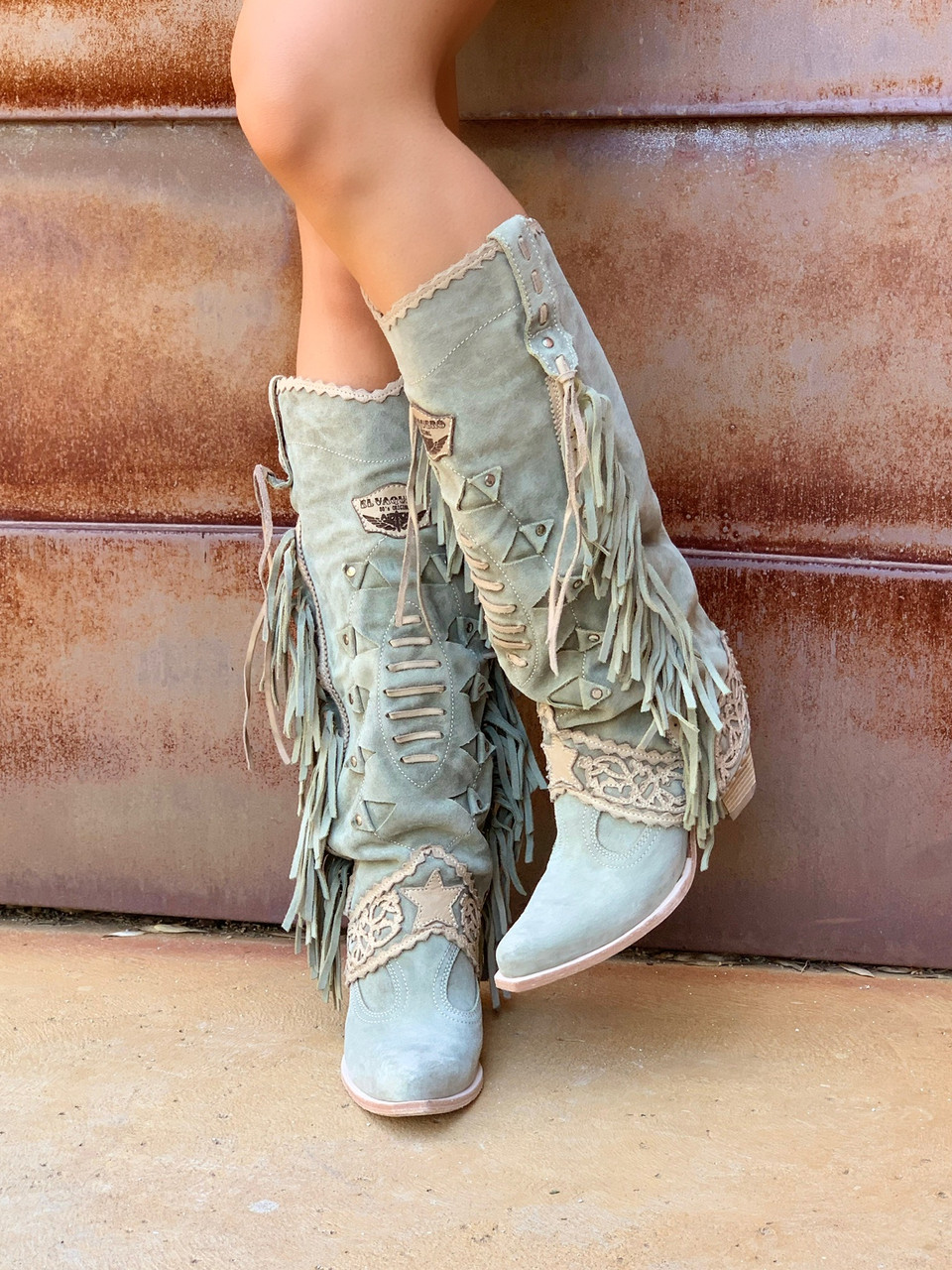 My Favorite Ways to Style Cowboy Boots - The Katherine Chronicles