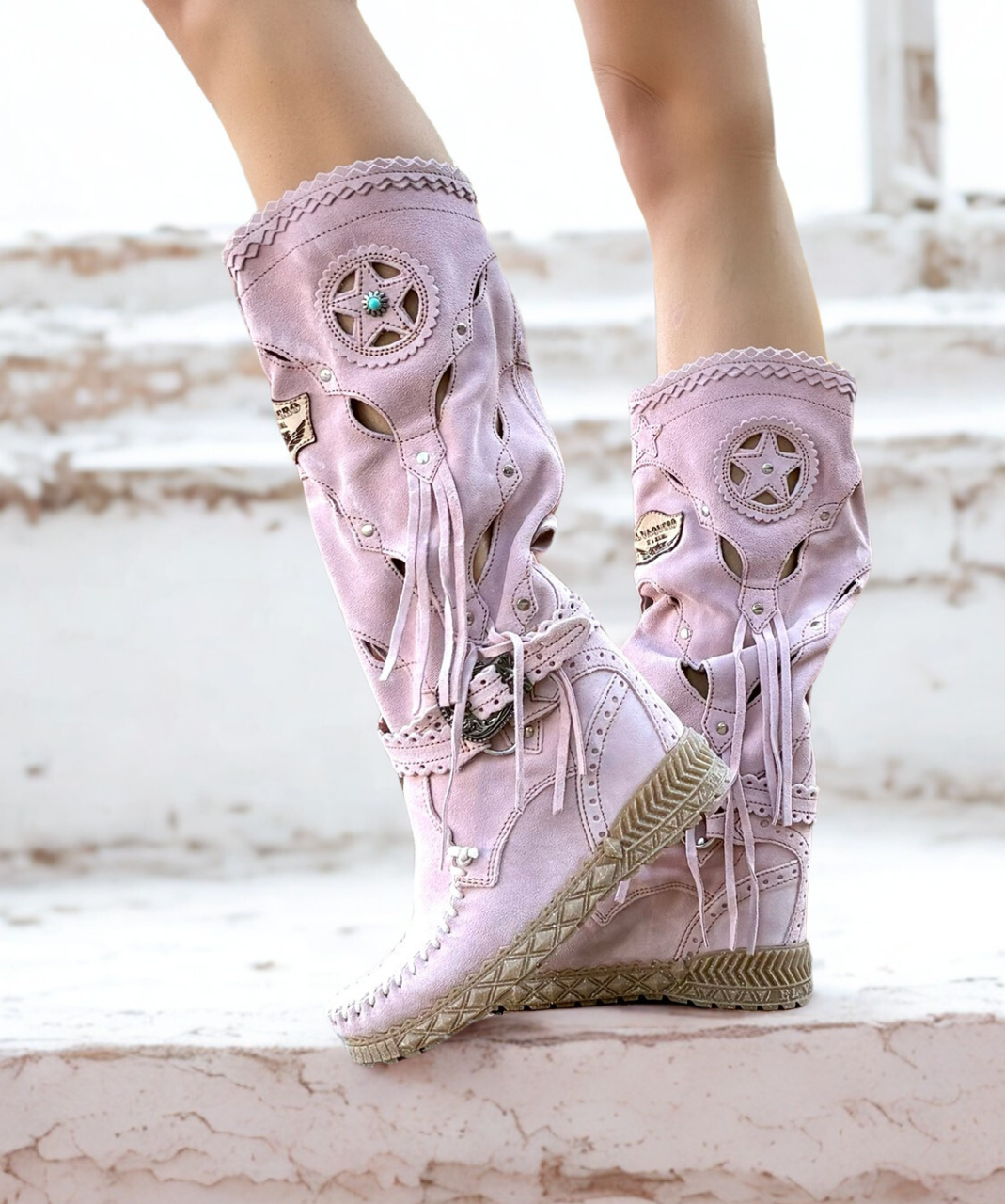 EL VAQUERO Mirea Silverstone Cipria Wedge Moccasin Boots