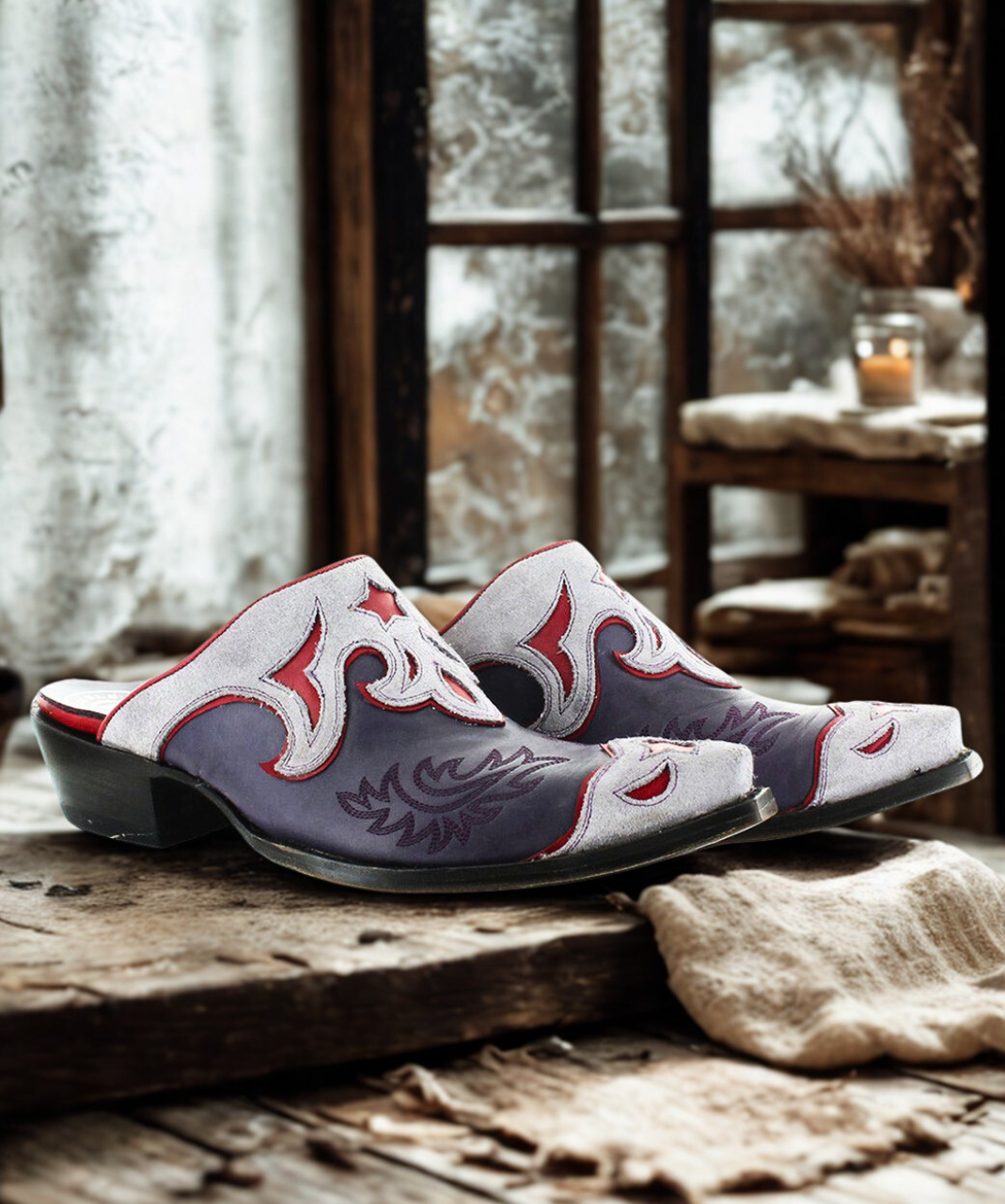DDML1026-3 DOUBLE D RANCH MADDIE VIOLET RED SILVER MULE