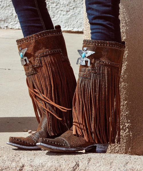 urn some heads in these beautiful Mayra Boots from Old Gringo! 
Constructed from a rich, silver metallic leather, this boot features embroidery in the classic Mayra pattern.