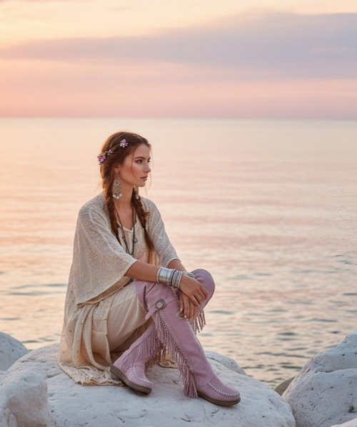 Coleen allows you to explore the world without worrying. 
Its combination of prime quality calf leather and vegetable tanned cowhide guarantees maximum comfort. 
Our vintage treatment, together with hand-stitched raw laces, give this boot a unique touch complemented by indomitable fringes and an elegant side buckle.
Available in this gorgeous Rose Pink colour, Coleen is the perfect travel buddy.
2 3/4" Internal wedge heel
1 1/2" wedge sole
Leather logo tag
Stitching details
Unlined
Rubber sole
Made in Italy
Composition: 100% Calf Coleen allows you to explore the world without worrying. 
Its combination of prime quality calf leather and vegetable tanned cowhide guarantees maximum comfort. 
Our vintage treatment, together with hand-stitched raw laces, give this boot a unique touch complemented by indomitable fringes and an elegant side buckle.
Available in this gorgeous Rose Pink colour, Coleen is the perfect travel buddy.
2 3/4" Internal wedge heel
1 1/2" wedge sole
Leather logo tag
Stitching details
Unlined
Rubber sole
Made in Italy
Composition: 100% Calf