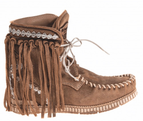 The right boot for everyday or for that once a year special treat the Tracy is the go to boot for you...a incredibly comfortable moccasin thanks to its internal wedge, finished with fringes and stud details inserted by hand free from nickel. Available in a beautiful Mou color this boot is truly unique.
Internal Wedged moccasin - 2 3/4" Hidden Heel with a 1.5" Wedge. (So Comfy!)
Details inserted by hand
Metal details 100% nickel-free
Leather details
Rubber sole
100% Genuine Leather
Made in Italy The right boot for everyday or for that once a year special treat the Tracy is the go to boot for you...a incredibly comfortable moccasin thanks to its internal wedge, finished with fringes and stud details inserted by hand free from nickel. Available in a beautiful Mou color this boot is truly unique.
Internal Wedged moccasin - 2 3/4" Hidden Heel with a 1.5" Wedge. (So Comfy!)
Details inserted by hand
Metal details 100% nickel-free
Leather details
Rubber sole
100% Genuine Leather
Made in Italy