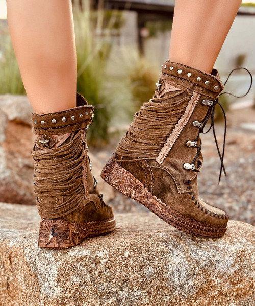 EL VAQUERO Zaira Silverstone Avana Wedge Moccasin Boots
