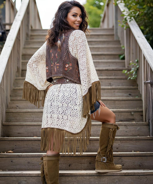 Our Joplin moccasin-style boot features 3 inch hidden wedge, V-shaped soft fringes, hardware embellishments and the typical thick handmade stitching on the instep, distinctive feature of El Vaquero brand. Available in this color inspired by nature and the environment, with contrasting leather details.
 
Hidden wedge 3 inch
Vintage Treatment
100% Calf 
Handmade Stitching
Hand-inserted details
Metal details 100% nickel-free
Leather details
Rubber sole
Made in Italy Our Joplin moccasin-style boot features 3 inch hidden wedge, V-shaped soft fringes, hardware embellishments and the typical thick handmade stitching on the instep, distinctive feature of El Vaquero brand. Available in this color inspired by nature and the environment, with contrasting leather details.
 
Hidden wedge 3 inch
Vintage Treatment
100% Calf 
Handmade Stitching
Hand-inserted details
Metal details 100% nickel-free
Leather details
Rubber sole
Made in Italy