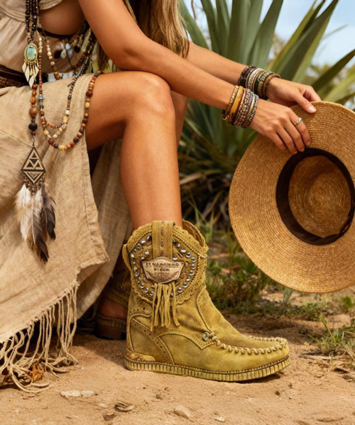 Romantic and extremely confortable, Phoebe is perfect for every occasion. With her pure boheme spirit, this model is completely hand stitched and embellished by details that follow the edge of the boots. 
2 3/4" Internal wedge 
Leather logo tag
Stitching details
Unlined
Rubber sole
Made in Italy
Composition: 100% Calf Romantic and extremely confortable, Phoebe is perfect for every occasion. With her pure boheme spirit, this model is completely hand stitched and embellished by details that follow the edge of the boots. 
2 3/4" Internal wedge 
Leather logo tag
Stitching details
Unlined
Rubber sole
Made in Italy
Composition: 100% Calf