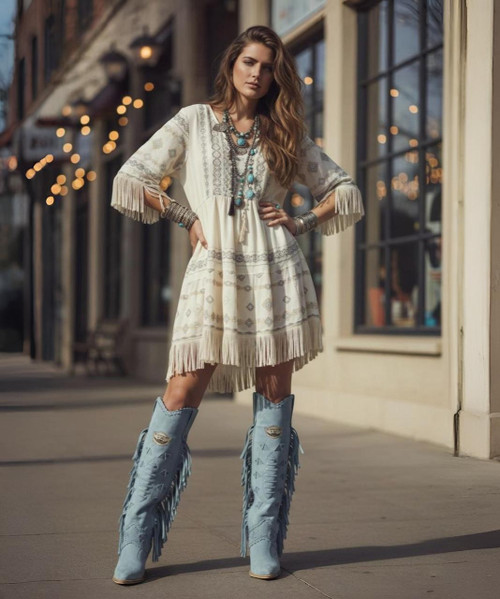 Featuring a double shaft that is extremely elaborate and rich in details, the Katherine boot is one of El Vaquero's absolute bestsellers. Katherine features a 2 3/4" heel, side fringes, metal elements and leather decorations that wrap around the ankle. Finished with the famous Silverstone wash, a cornerstone of the El Vaquero brand, which enhances every nuance of the leather in its most intense colors and makes each boot different and one of a kind.