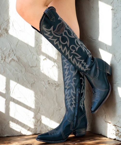 EL VAQUERO Miya Black Onyx 18