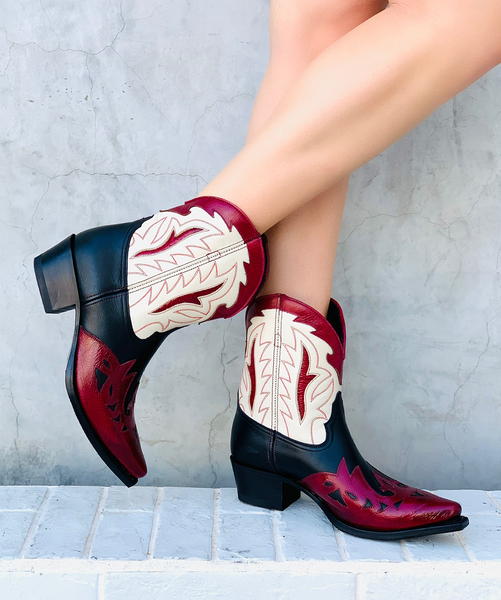 SENDRA 17159 MEMPHIS RED WHITE BLACK SHORT LEATHER BOOTS - BootJunky.com