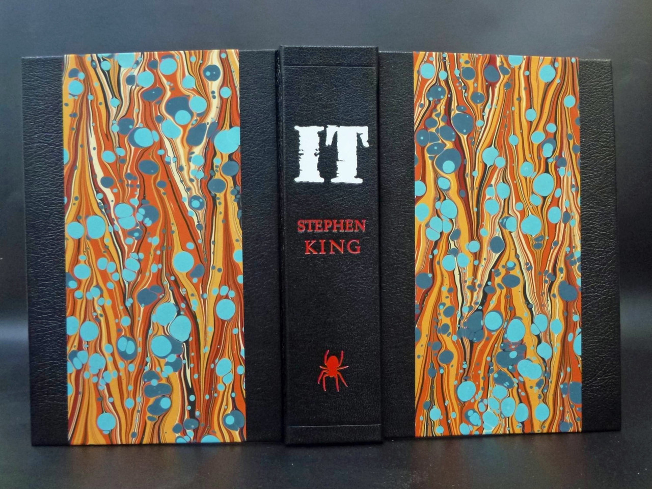 IT by Stephen King, 1986 First Edition, Unique Leather Binding by Scott  Kellar - Classic Editions