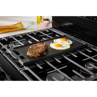 Whirlpool® 30-inch Gas Range with Air Fry and Air Baking, Self Cleaning, Rapid Preheat 5.0 CuFt Capacity WFGS5030RB