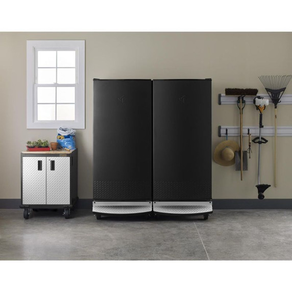 Gladiator® 17.8 Cu. Ft. (0.50 m³) All Refrigerator GARF30FDGB