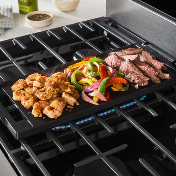 Whirlpool® 30-inch Smart Gas Range with True Convection, Steam/Self Cleaning, Rapid Preheat 5.3 CuFt Capacity WFGS7530RZ