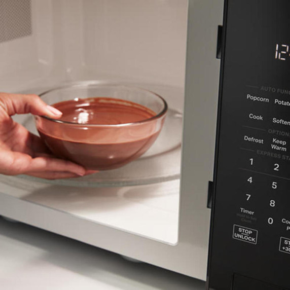 Whirlpool® 1.6 cu. ft. Sensor Cooking Microwave YWMCS7022SB