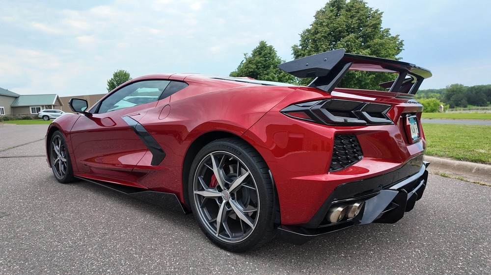 C8 Corvette Rear Corner Diffusers - Carbon Flash (zoom out driver side)