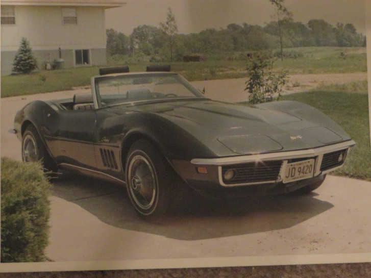 C3 1969 Corvette Stingray Convertible & C6 2007 LeMans Blue Convertible  - Dan G. - Godfrey, IL