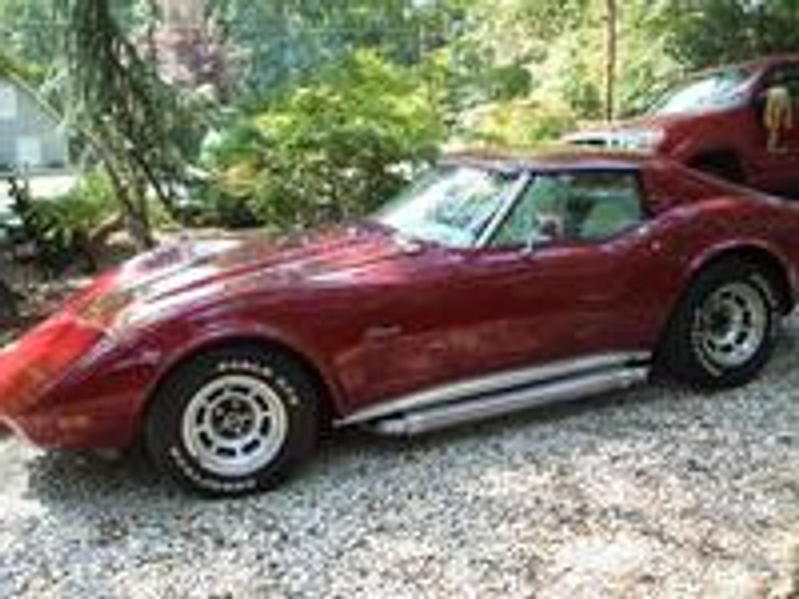 C3 1976 Red T-Top & C4 1991 Steel Blue Corvette - Joyce & Jim M. - Greenwood, SC