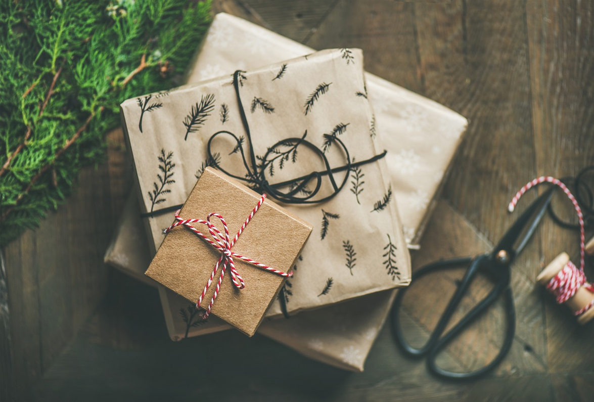Eco-Friendly Gift Giving:  How to Reduce Waste this Holiday Season