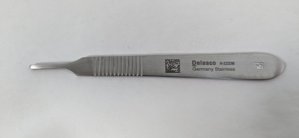 Delasco H-323DM Dextra #3 Scalpel Handle with Metric Ruler, Fits #10-15