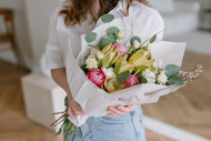 How to Package Fresh Flowers for Shipping