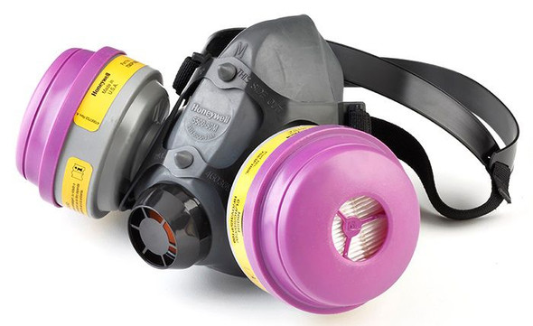 Low-Maintenance Half Mask Respirator | 5500 Series | North by Honeywell 550030