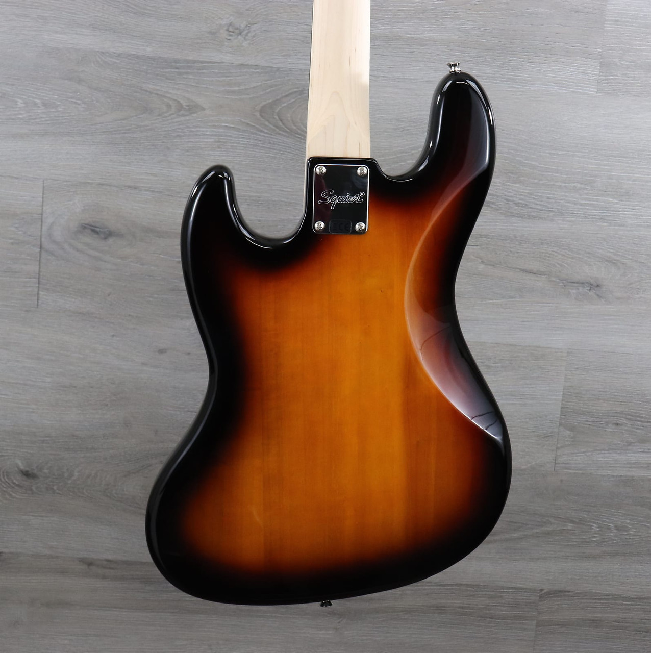 Squier Affinity Jazz Bass with Indian Laurel Fretboard Brown