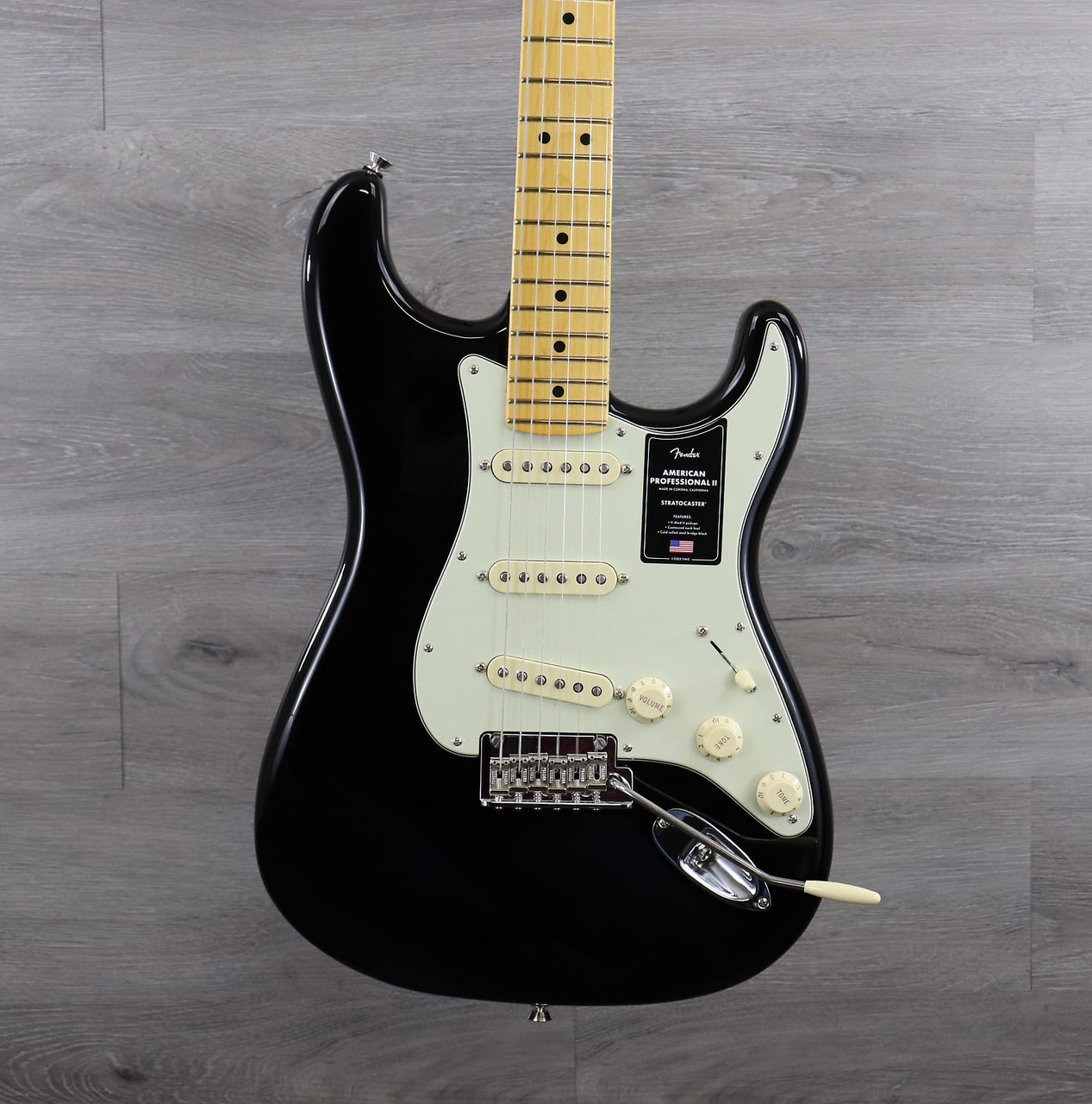 Fender American Professional II Stratocaster with Maple Fretboard Black