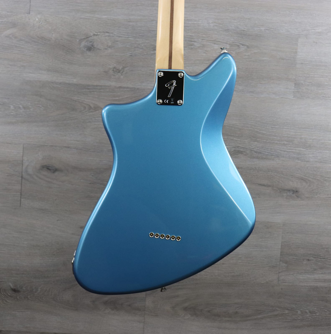 Fender Alternate Reality Series Meteora HH with Pau Ferro