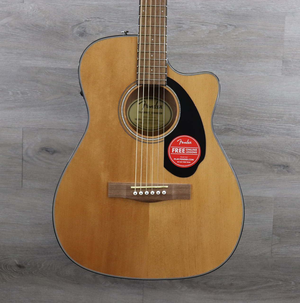 Fender CC-60SCE Solid Spruce/Mahogany Cutaway Concert with