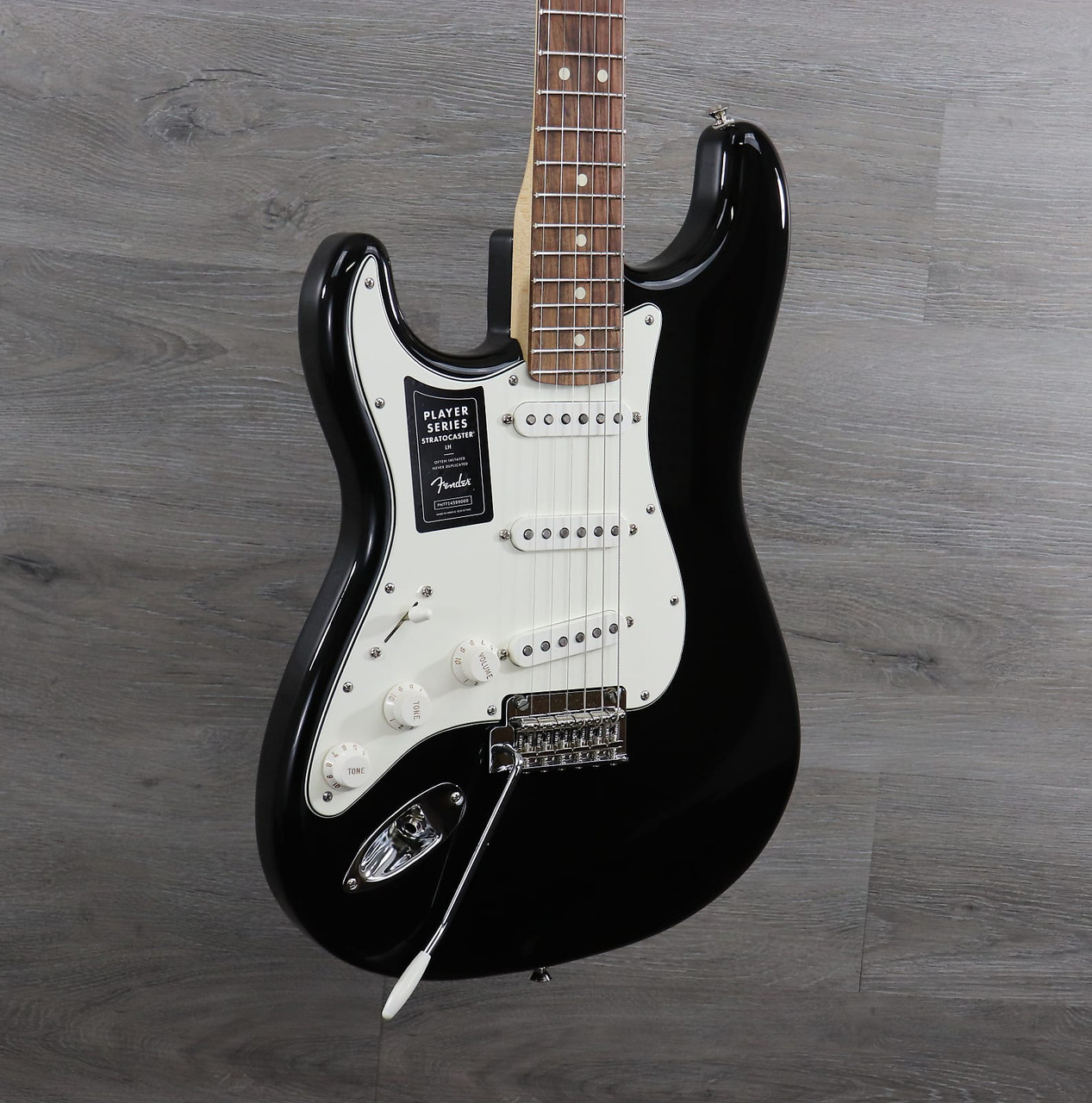 Fender Player Stratocaster Left-Handed with Pau Ferro Fretboard