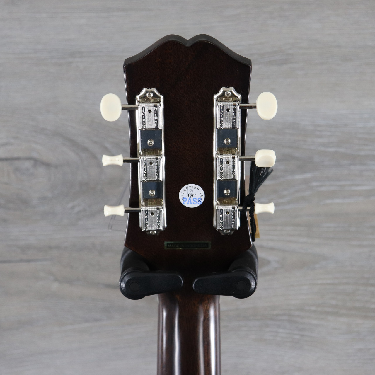 Epiphone Masterbilt J45 Acoustic Guitar - Aged Vintage Sunburst