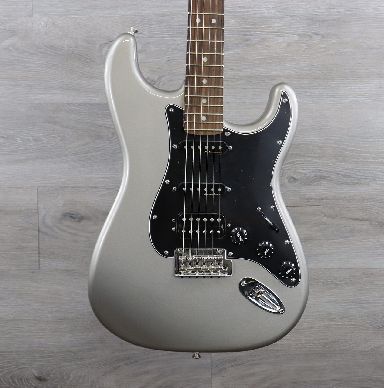 Fender Deluxe Stratocaster HSS RW Tungsten Tungsten