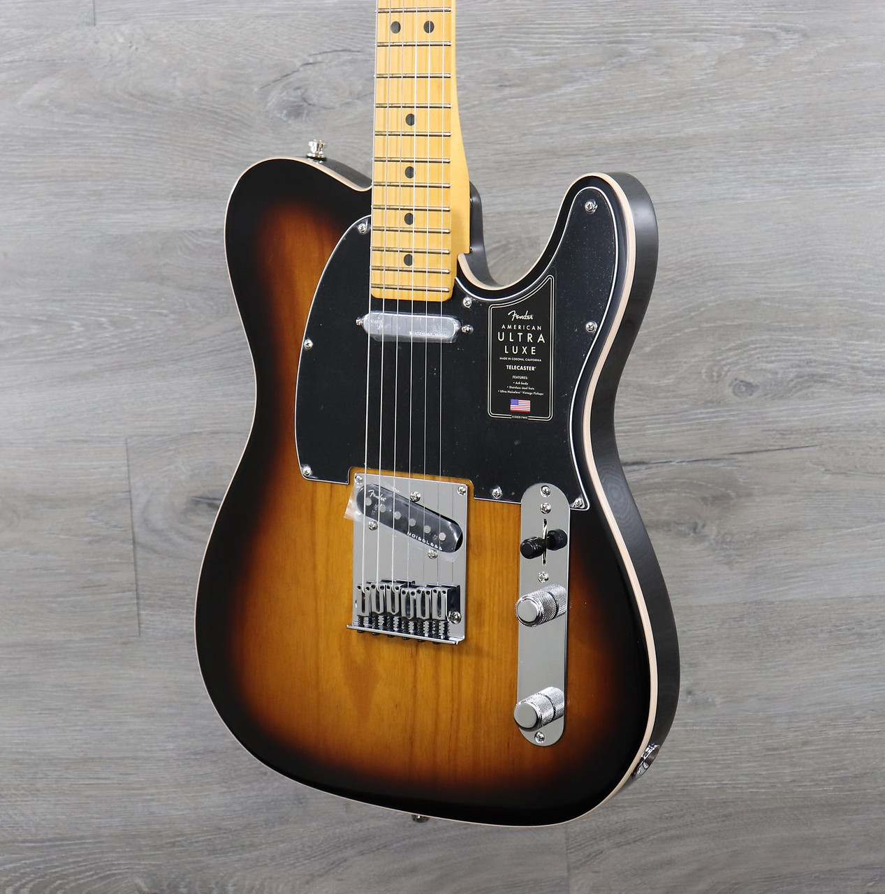 Fender Ultra Luxe Telecaster Maple Fingerboard 2-Color Sunburst (382)