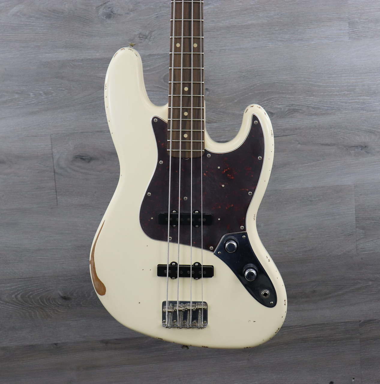 Fender 60th Anniversary Road Worn '60s Jazz Bass Olympic White