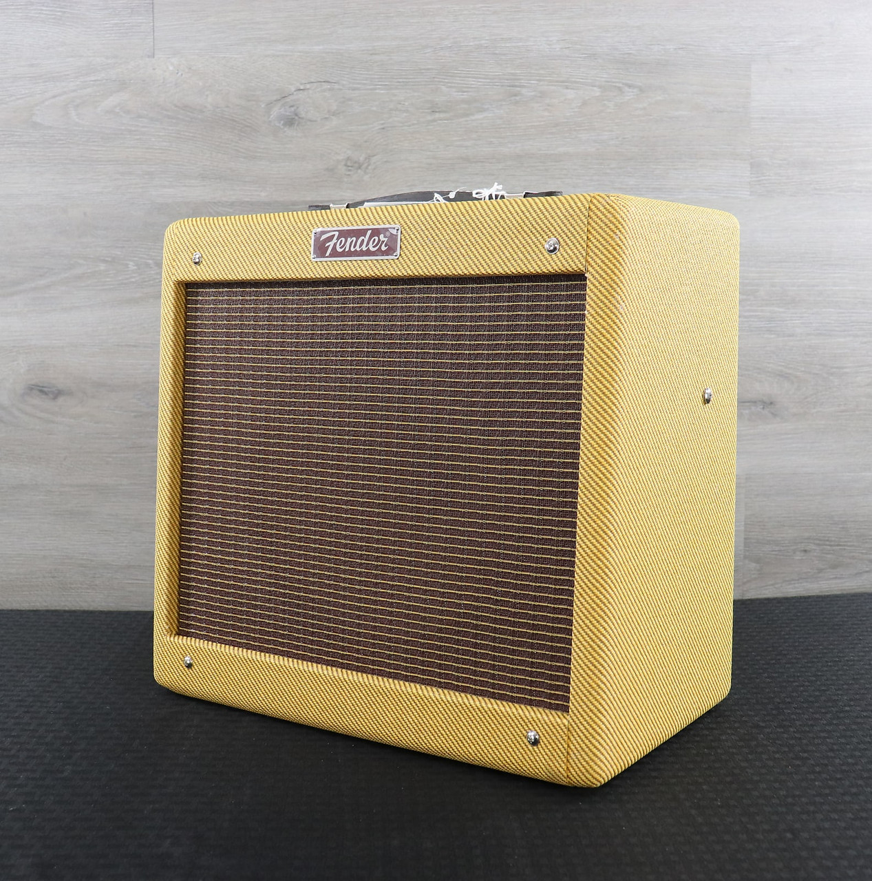 Fender Pro Junior IV 15-Watt 1x10