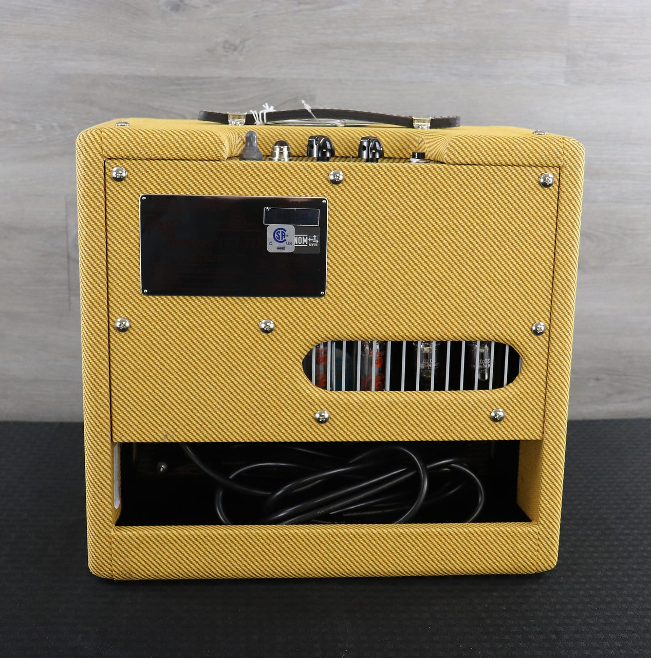 Fender Pro Junior IV 15-Watt 1x10