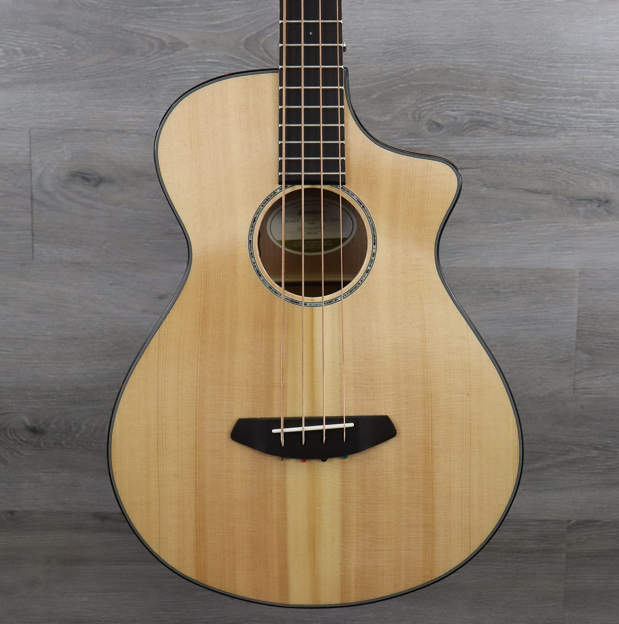 breedlove pursuit concert bass